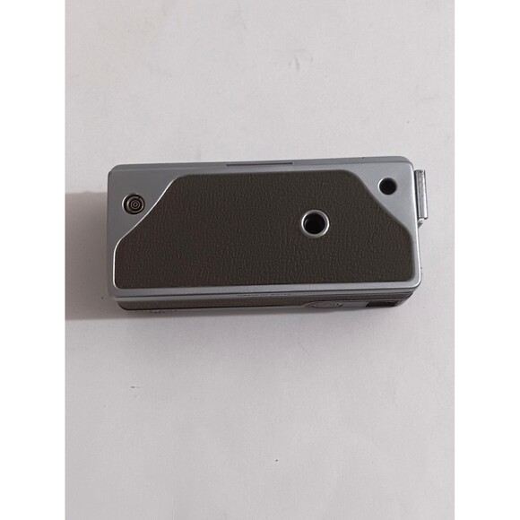 Vintage Mamiya 16 Automatic Camera & Case- turns on - Picture 8 of 11